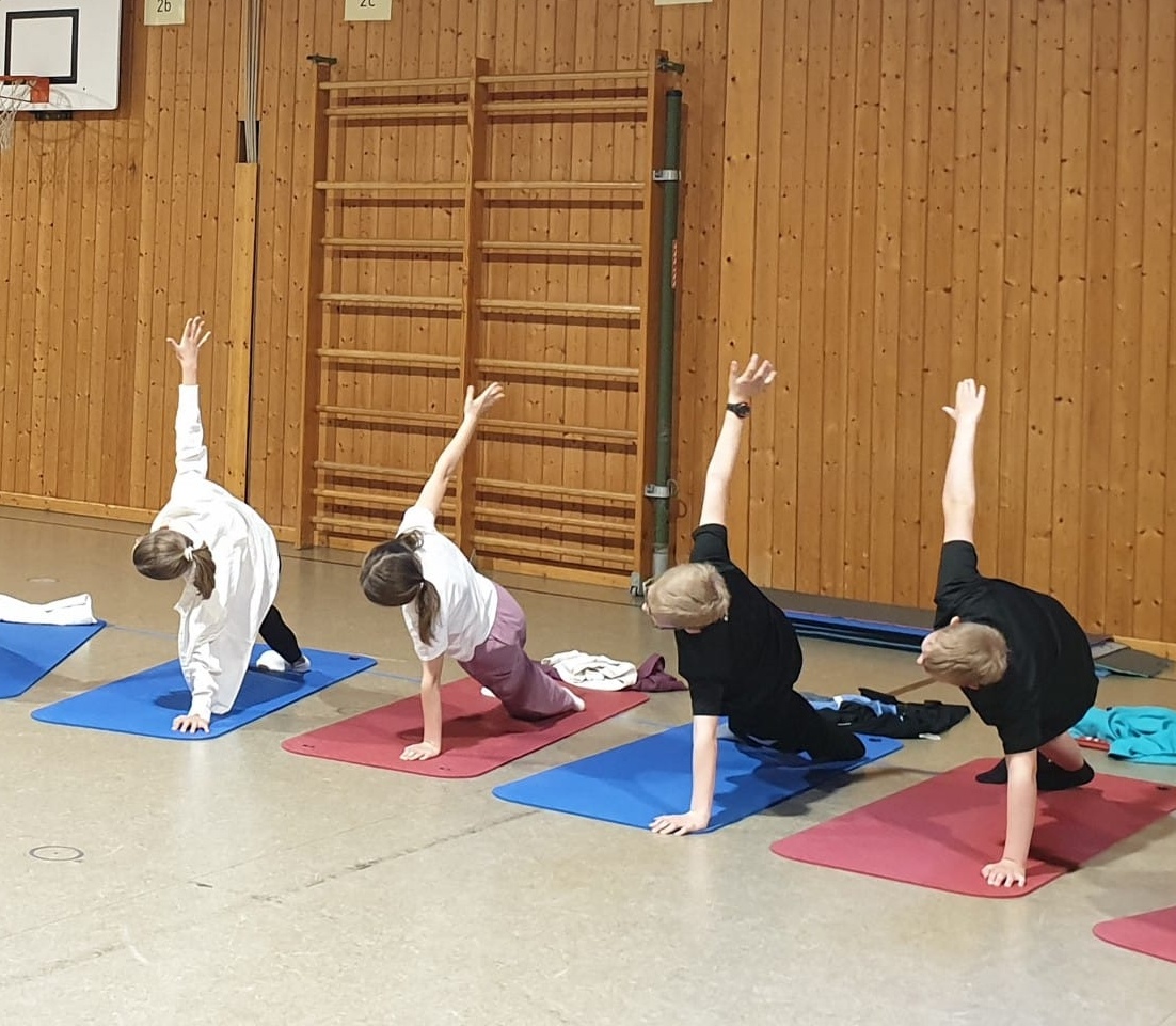 Kinderyoga für alle Klassen